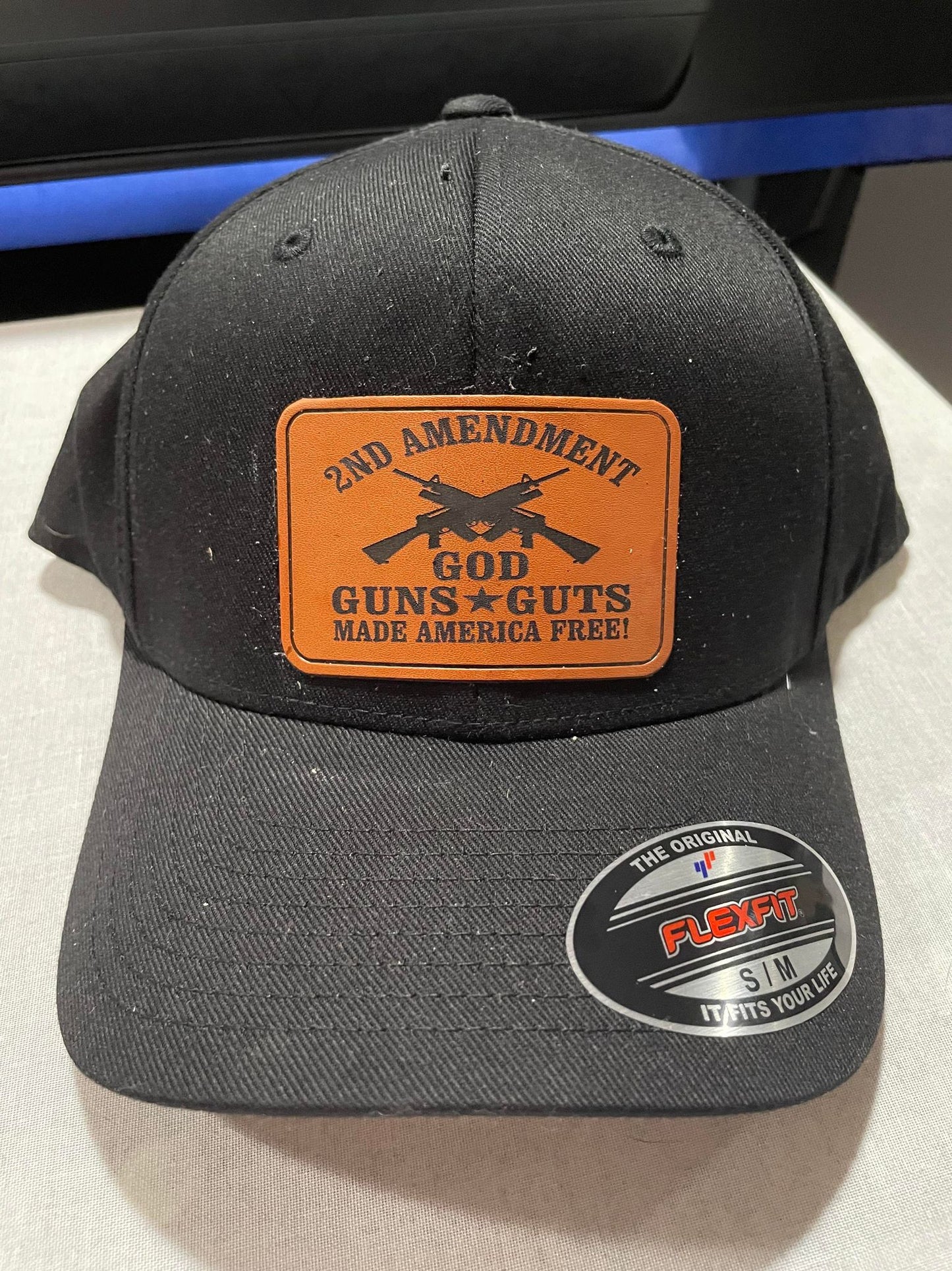 2nd Amendment Engraved Leather Patch Cap - MENS