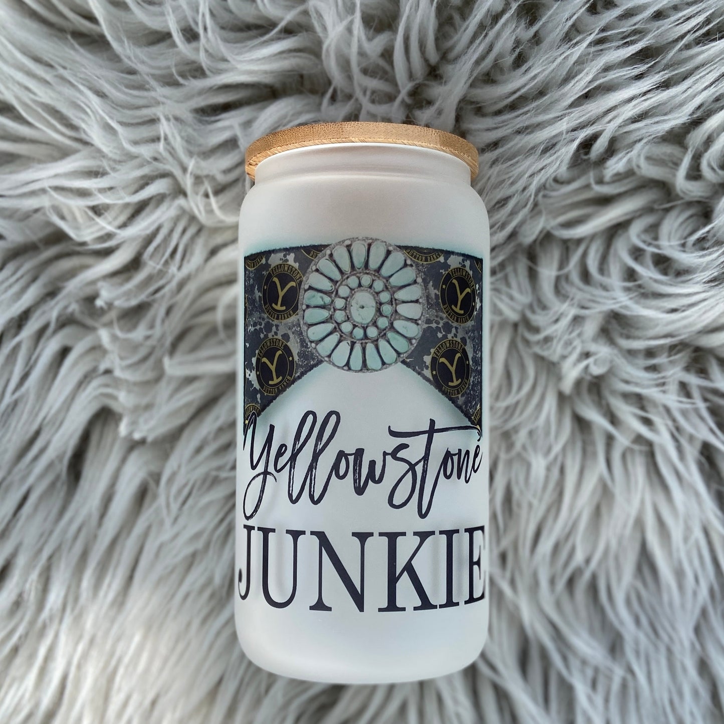 Yellowstone Junkie Glass Can